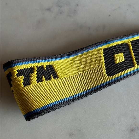 Industrial Clasp Off-White Keychain Yellow/Black Fabric - Picture 7 of 9